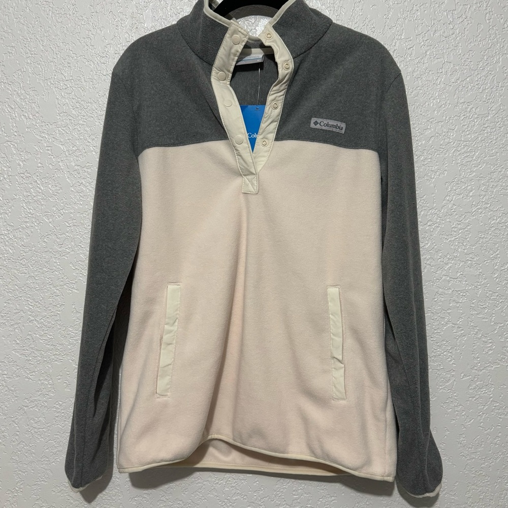 NWT- Columbia cozy fleece jacket-cream and gray Size M